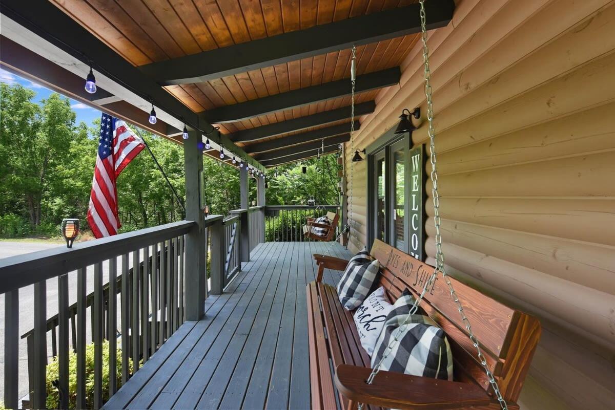 Ryes And Shine Bootlegger'S Cabin! Hot Tub* Pool* Arcade* Billiards *Ev * Pet Friendly Севьервилл Экстерьер фото